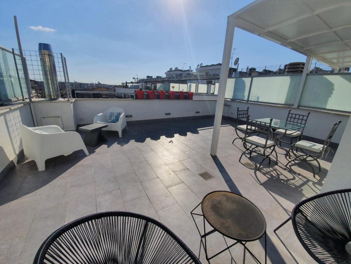 Penthouse 41 In Trastevere With Big Terrace Roma Ngoại thất bức ảnh
