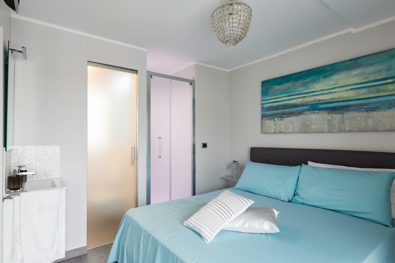 Penthouse 41 In Trastevere With Big Terrace Roma Ngoại thất bức ảnh