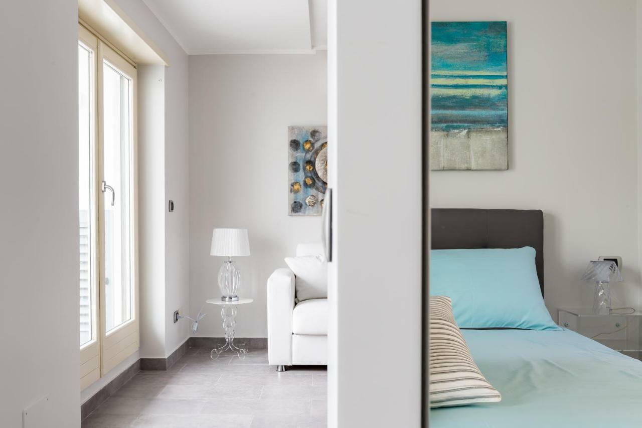 Penthouse 41 In Trastevere With Big Terrace Roma Ngoại thất bức ảnh