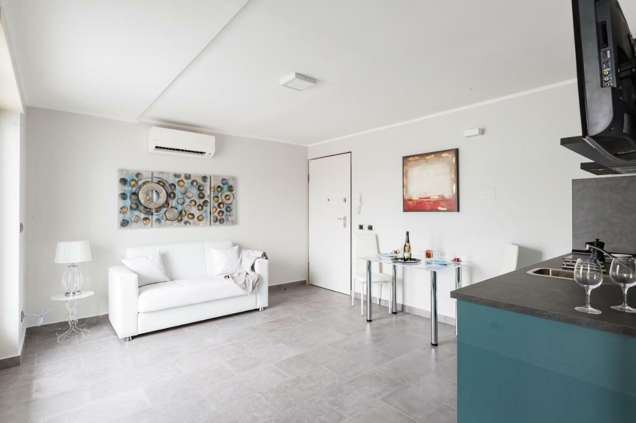 Penthouse 41 In Trastevere With Big Terrace Roma Ngoại thất bức ảnh