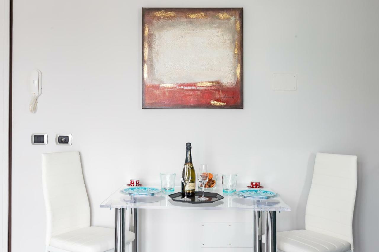 Penthouse 41 In Trastevere With Big Terrace Roma Ngoại thất bức ảnh